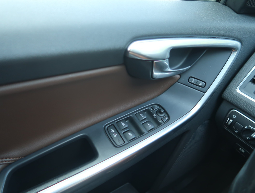 Volvo XC60, 2014