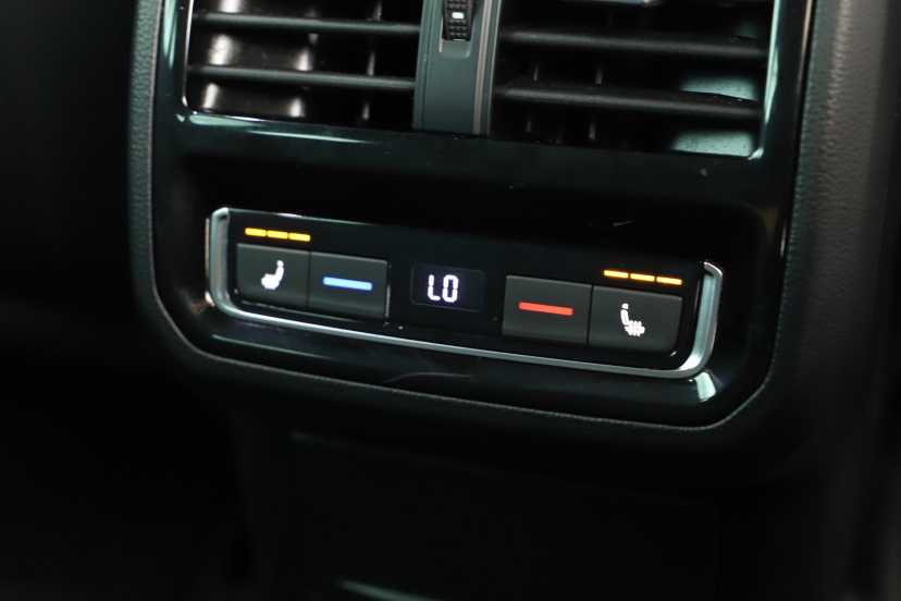 Volkswagen Passat, 2021