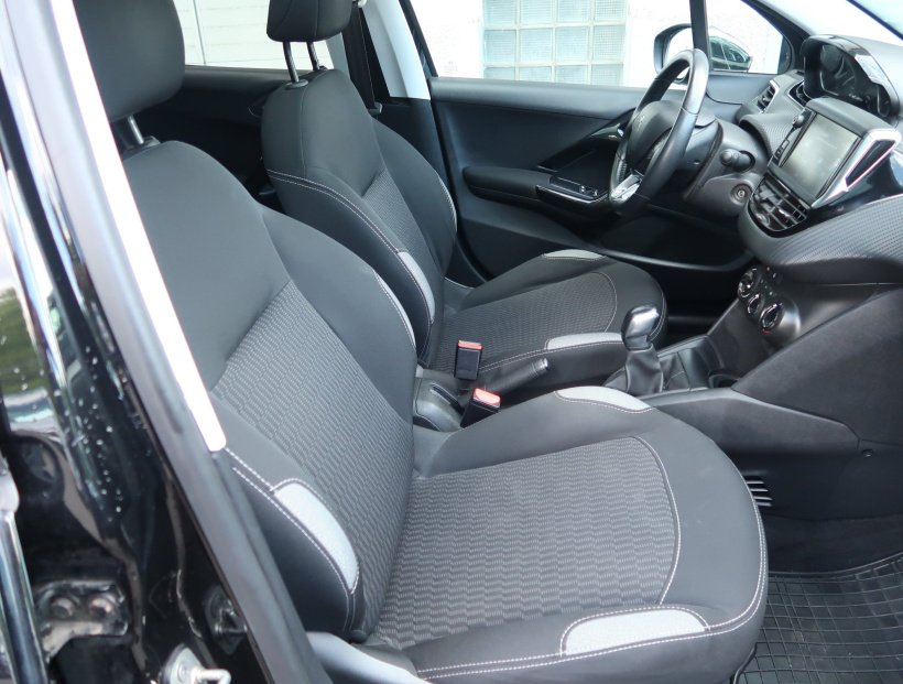Peugeot 208, 2016