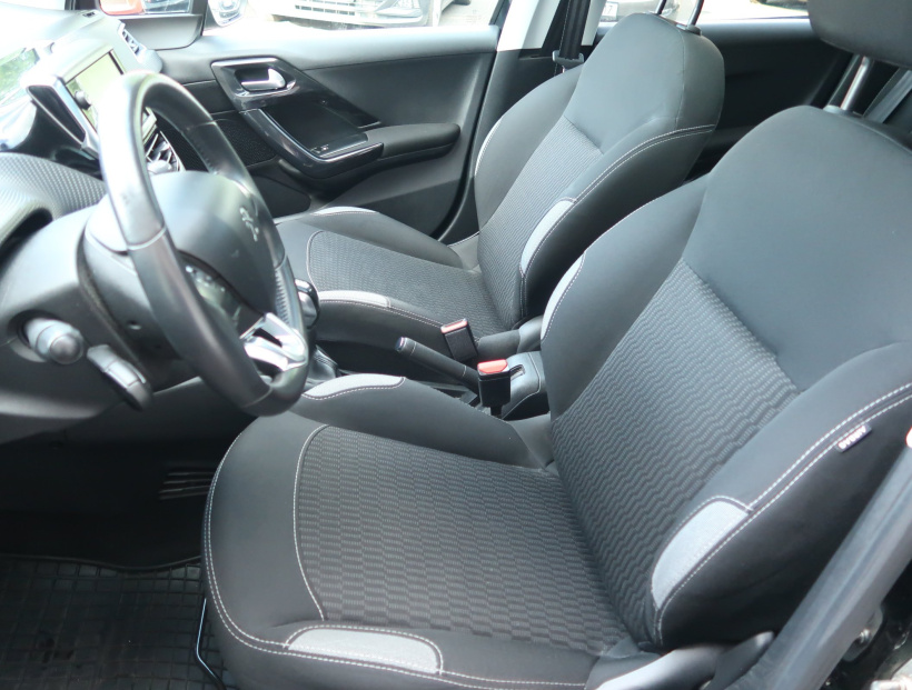 Peugeot 208, 2016