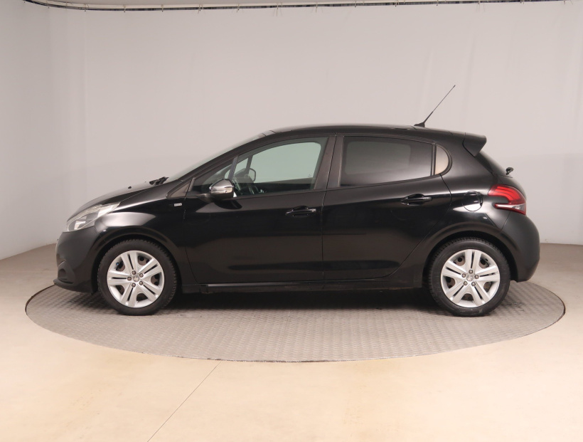 Peugeot 208, 2016