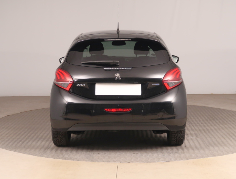 Peugeot 208, 2016
