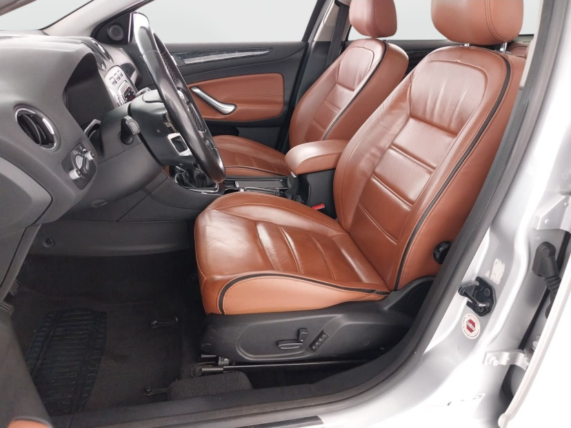 Ford Mondeo, 2011
