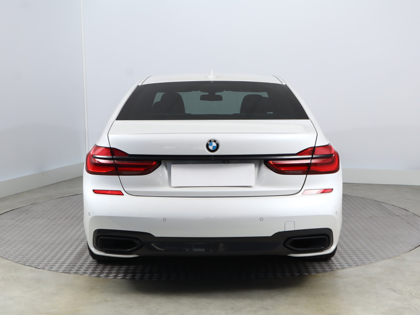 BMW 7, 2017