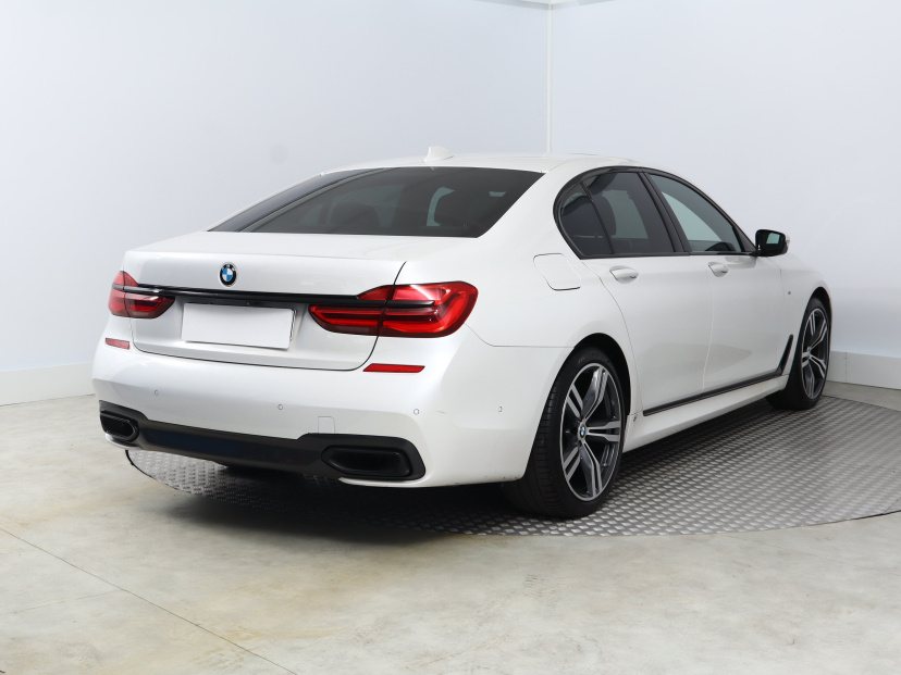 BMW 7, 2017