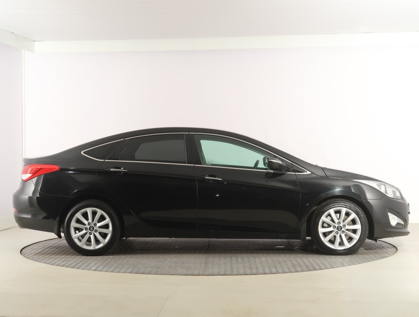 Hyundai i40, 2014