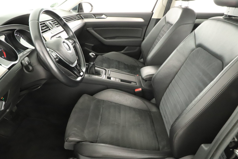 Volkswagen Passat, 2018