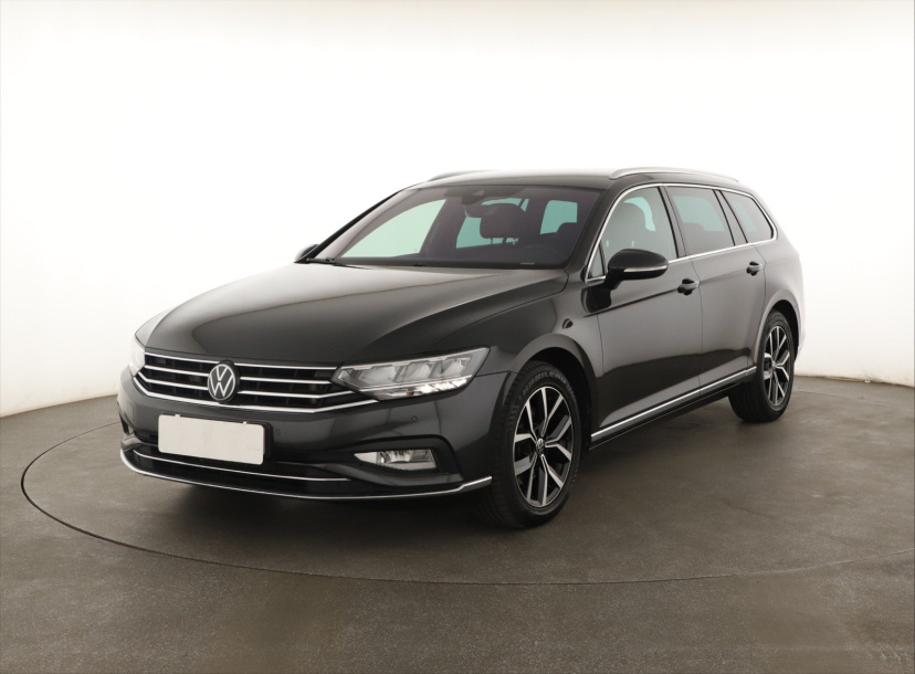 Volkswagen Passat, 2021