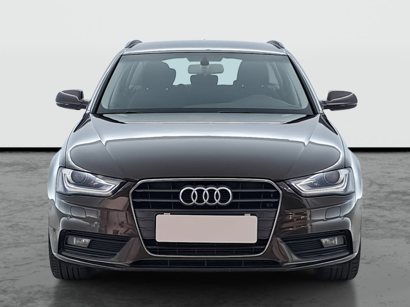Audi A4, 2013