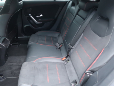 Mercedes-Benz CLA - 2022