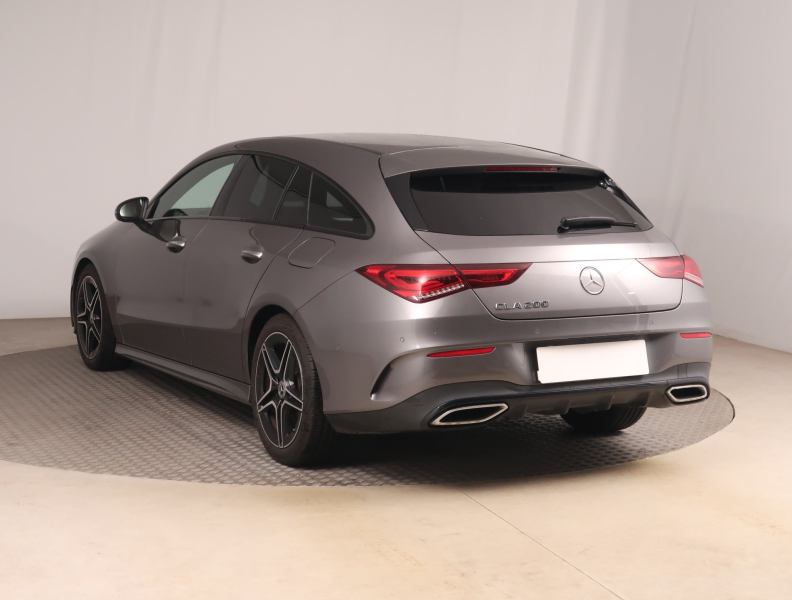 Mercedes-Benz CLA - 2022