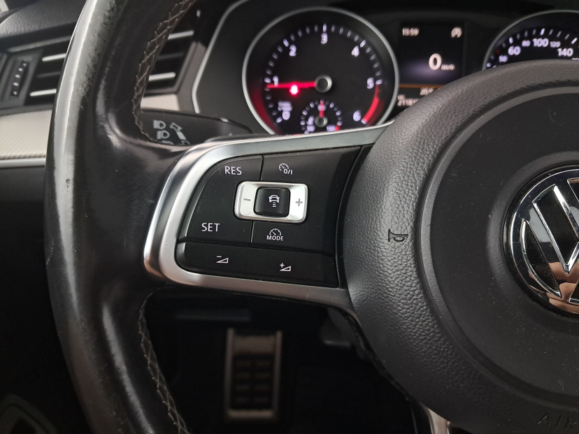 Volkswagen Passat, 2016
