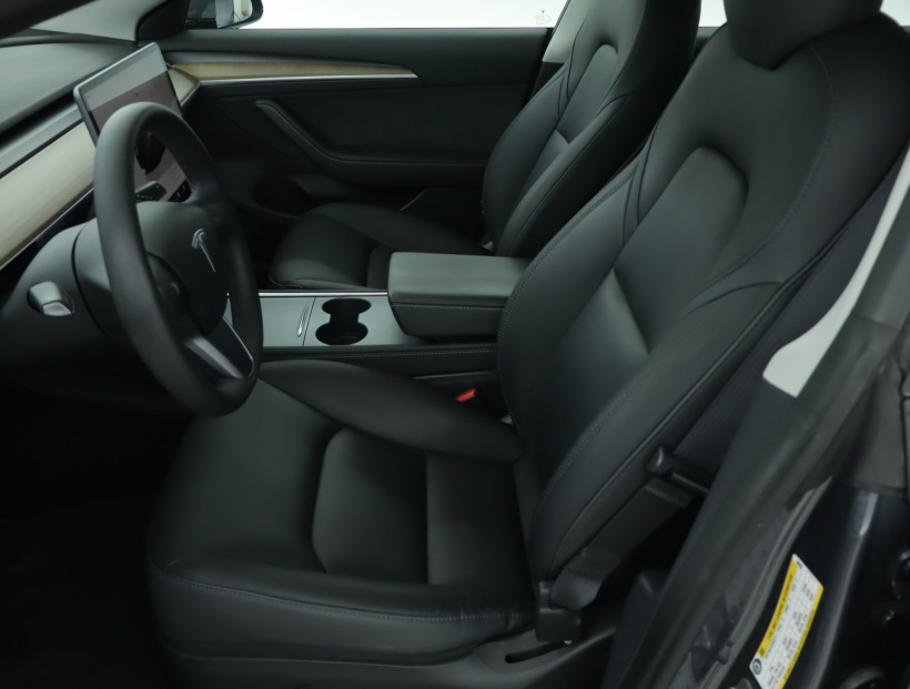 Tesla Model 3, 2022