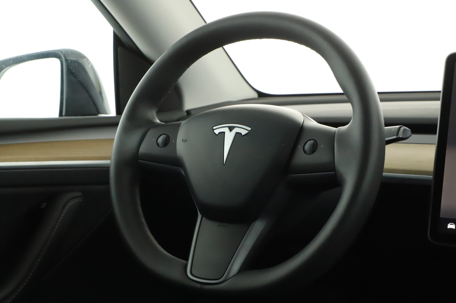 Tesla Model Y Long Range AWD – fotografie 14