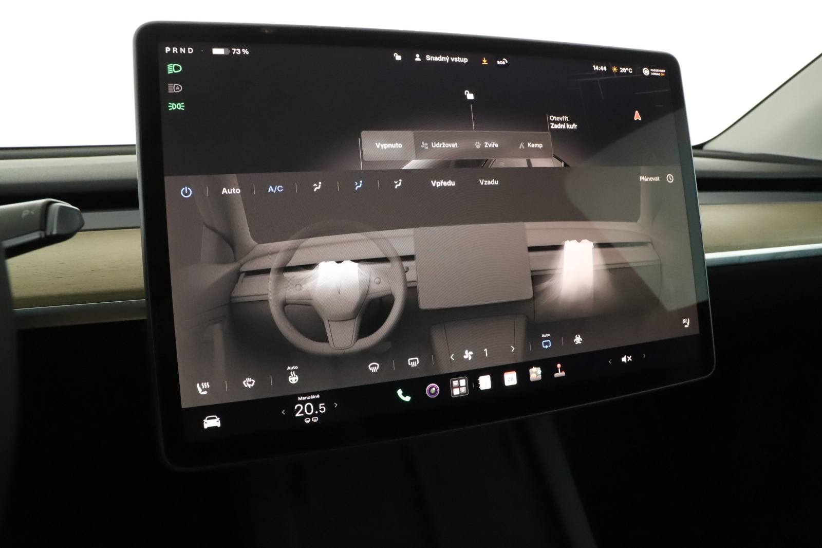 Tesla Model Y Long Range AWD – fotografie 22