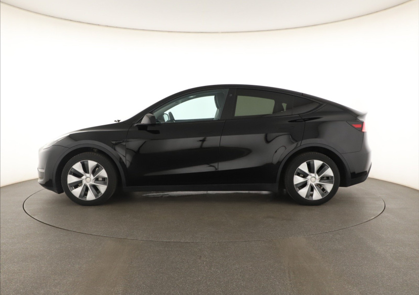 Tesla Model Y, 2023