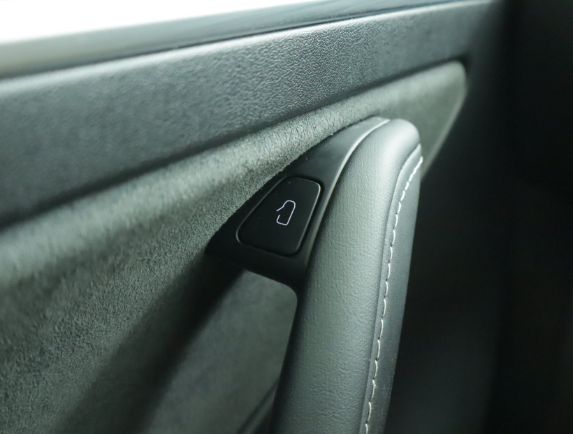 Tesla Model Y, 2022