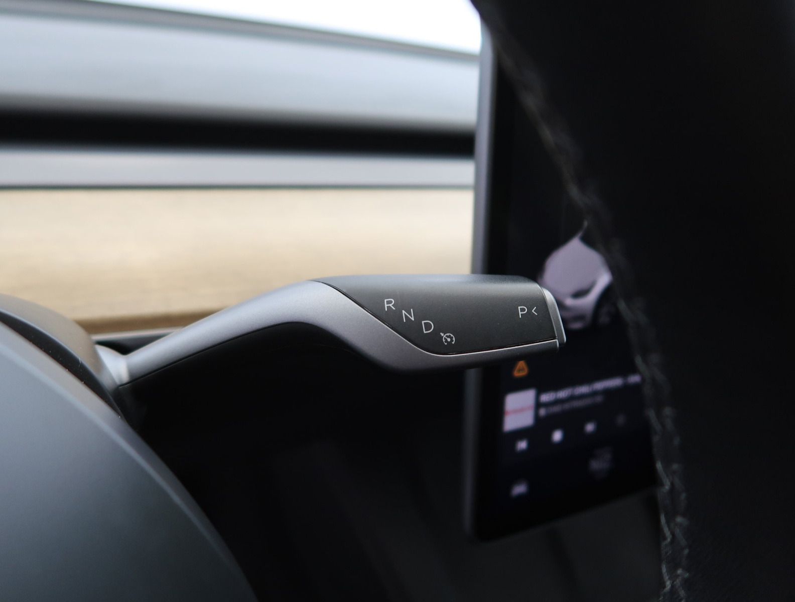 Tesla Model Y Long Range AWD – fotografie 18