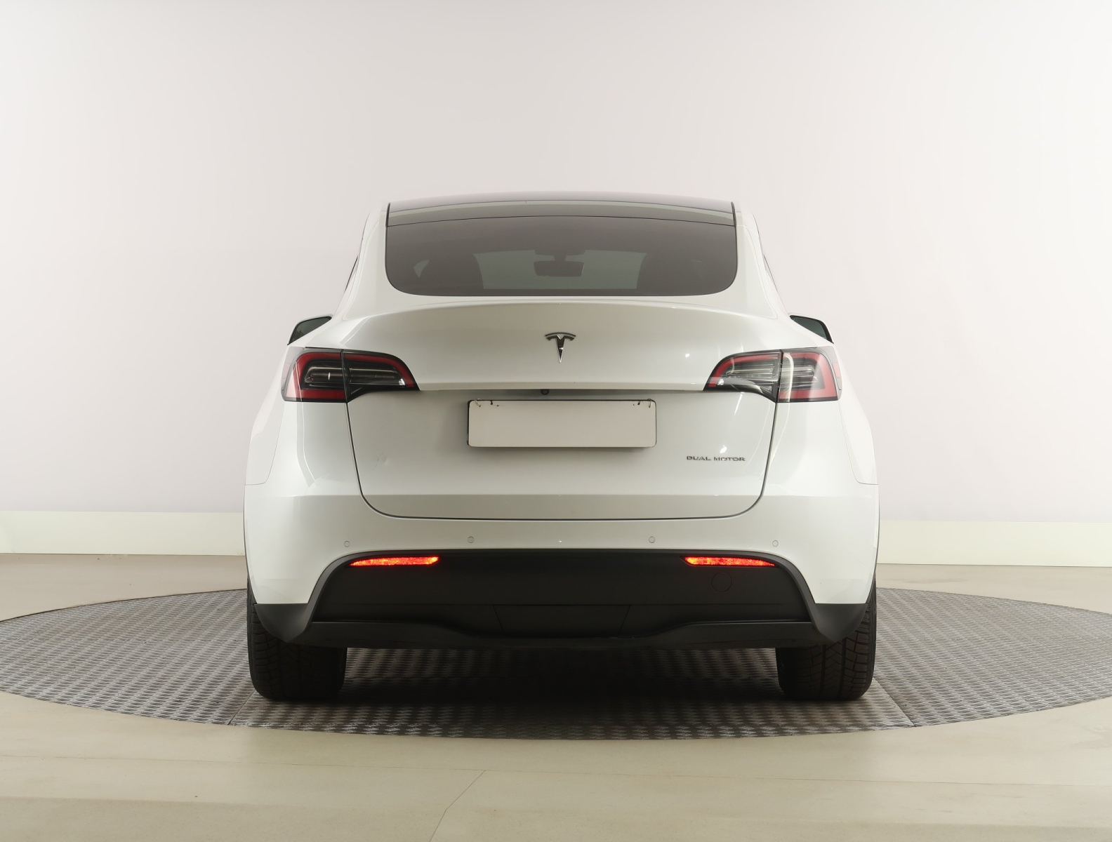 Tesla Model Y - 2022