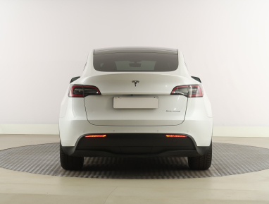 Tesla Model Y - 2022