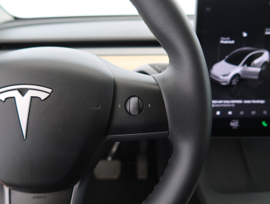 Tesla Model Y - 2022
