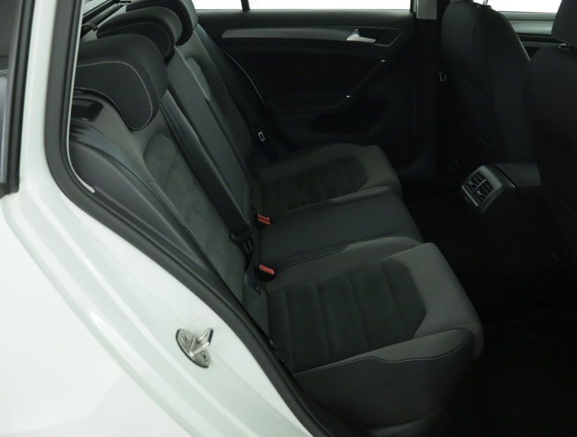 Volkswagen Golf, 2019