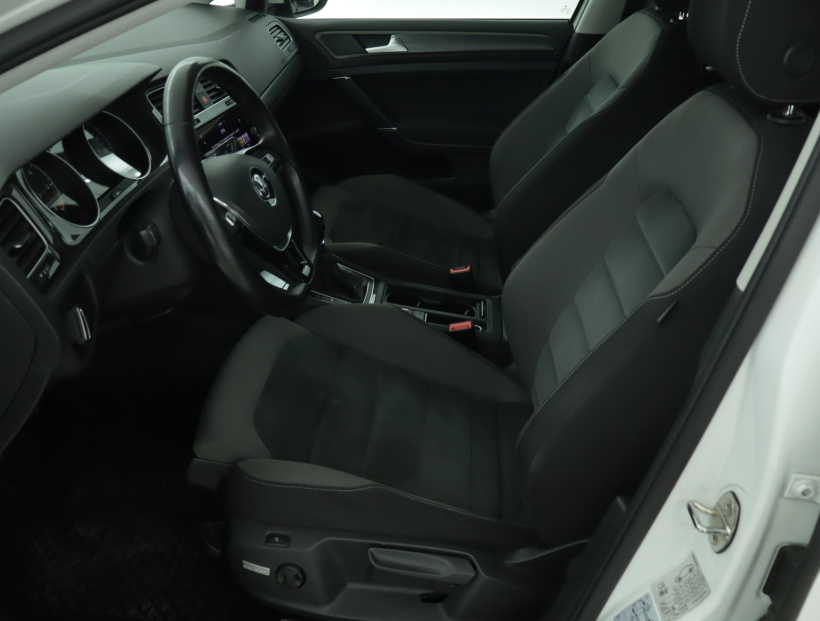 Volkswagen Golf, 2019