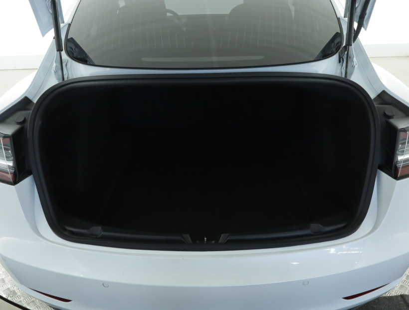Tesla Model 3, 2019