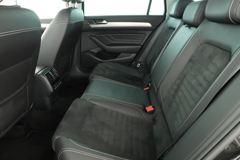 Volkswagen Passat, 2020