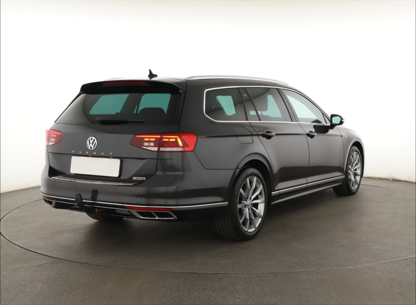 Volkswagen Passat, 2020