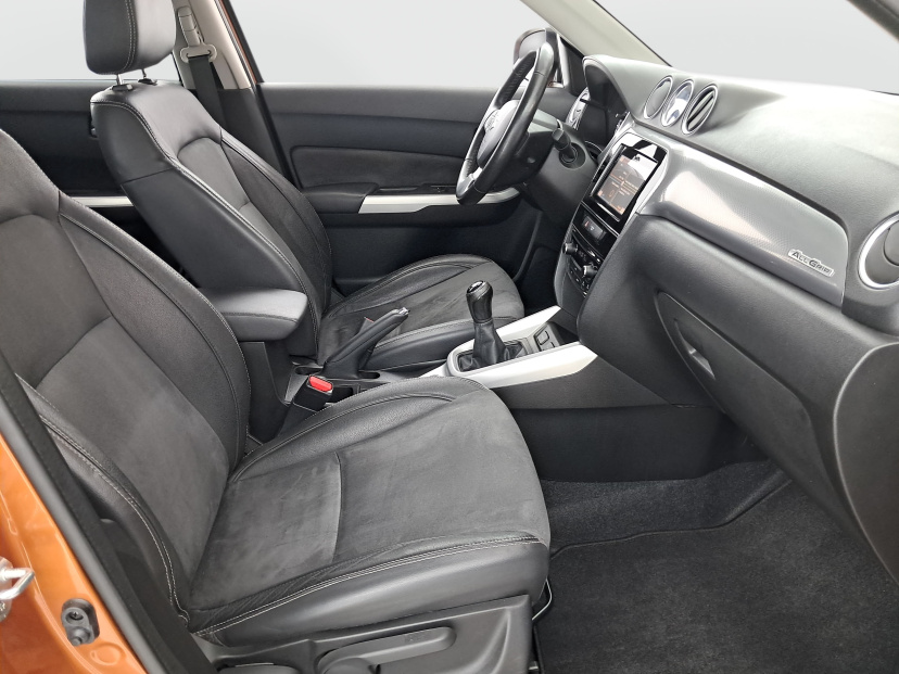 Suzuki Vitara, 2015