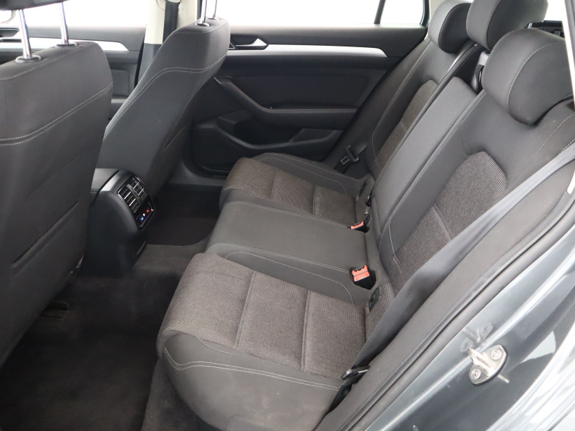 Volkswagen Passat, 2015