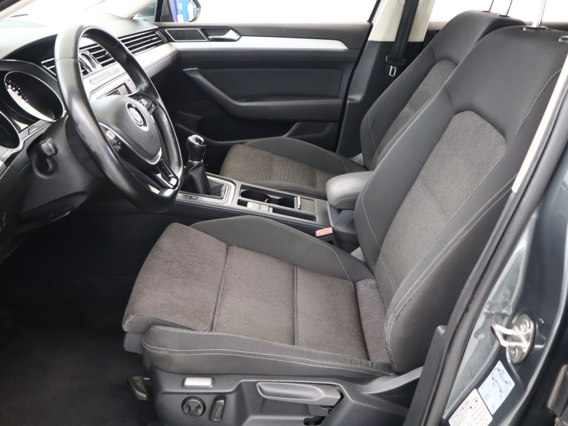Volkswagen Passat, 2015