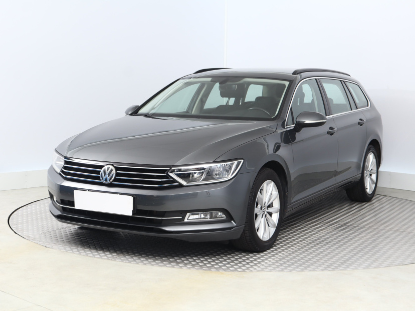 Volkswagen Passat, 2015