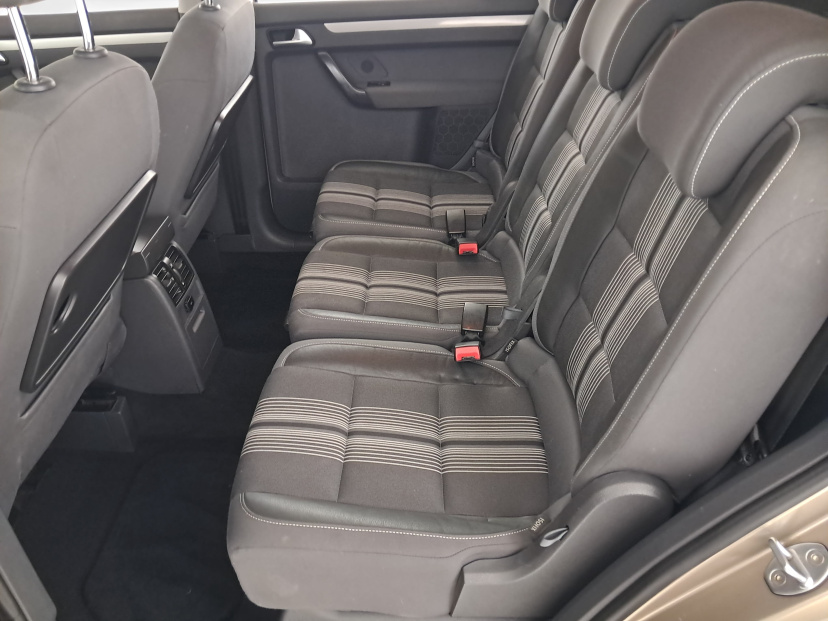 Volkswagen Touran, 2012