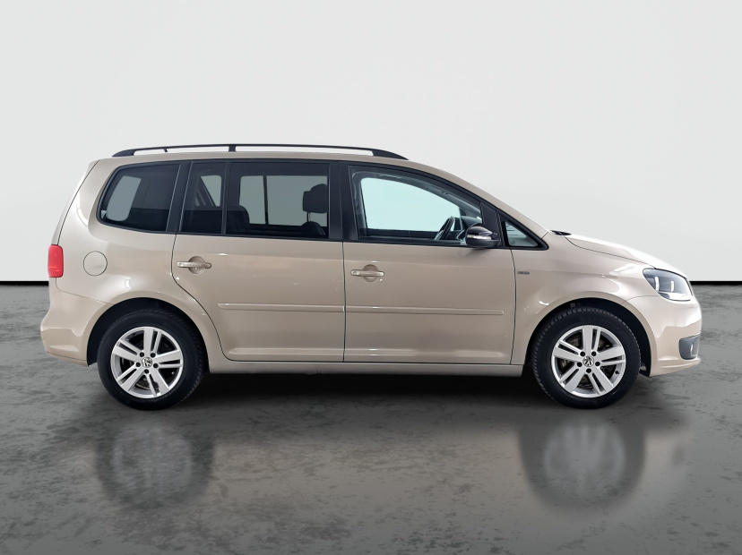 Volkswagen Touran, 2012