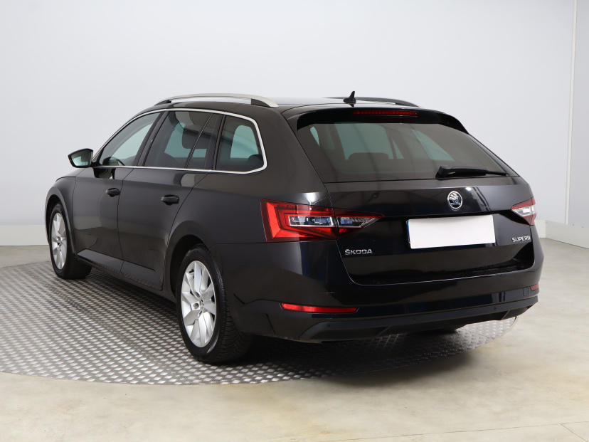Škoda Superb, 2017