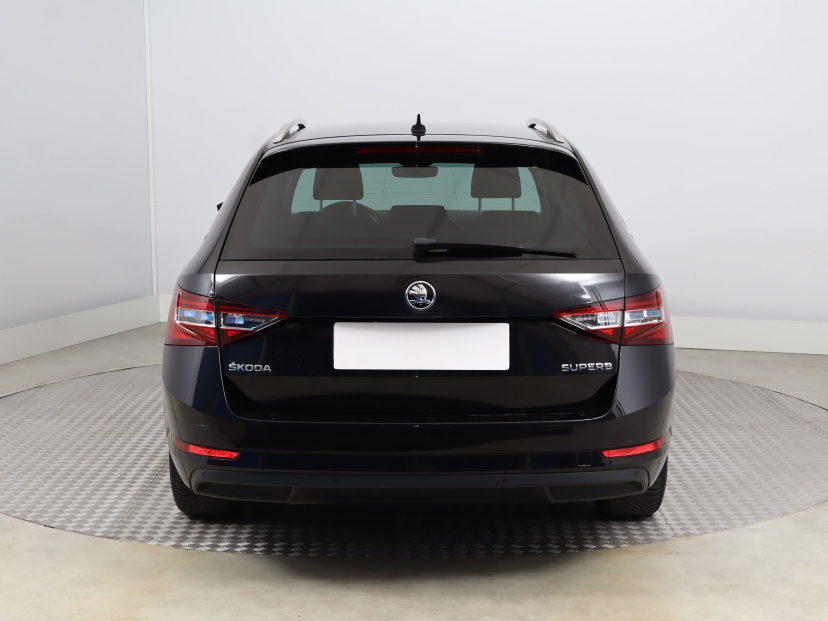 Škoda Superb, 2017