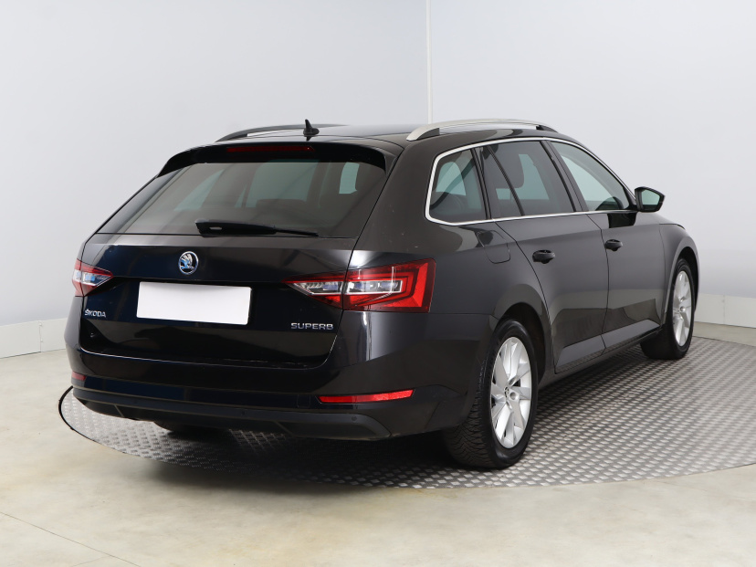 Škoda Superb, 2017
