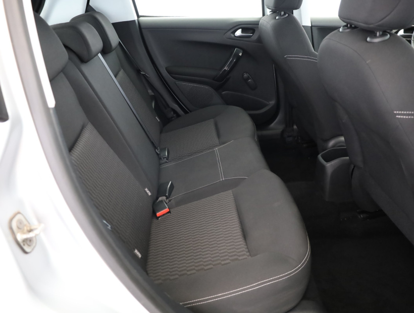 Peugeot 208, 2016
