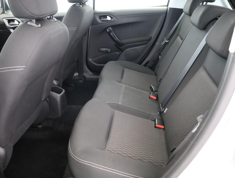 Peugeot 208, 2016