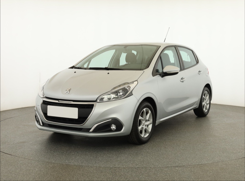 Peugeot 208, 2016