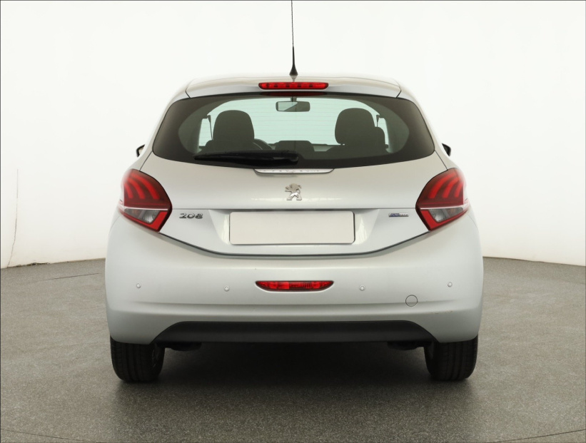 Peugeot 208, 2016