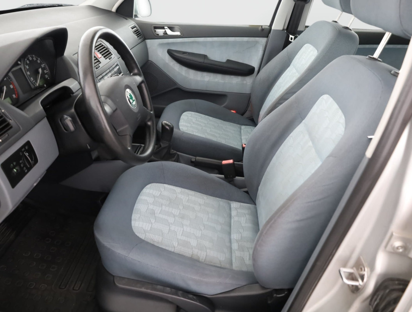 Škoda Fabia, 2001