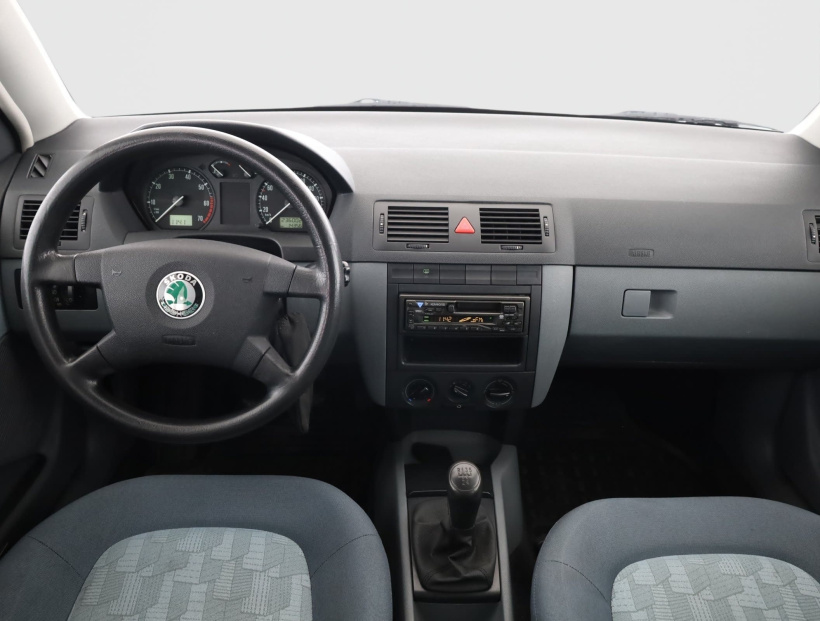 Škoda Fabia, 2001