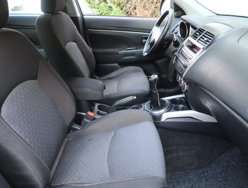 Mitsubishi ASX, 2012