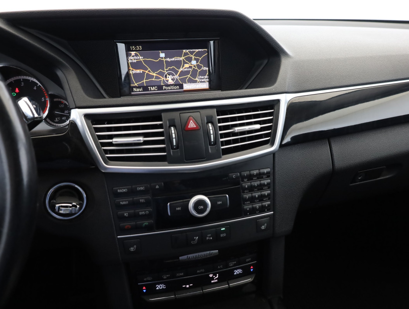 Mercedes-Benz E, 2011