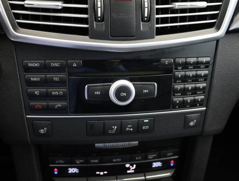 Mercedes-Benz E, 2011