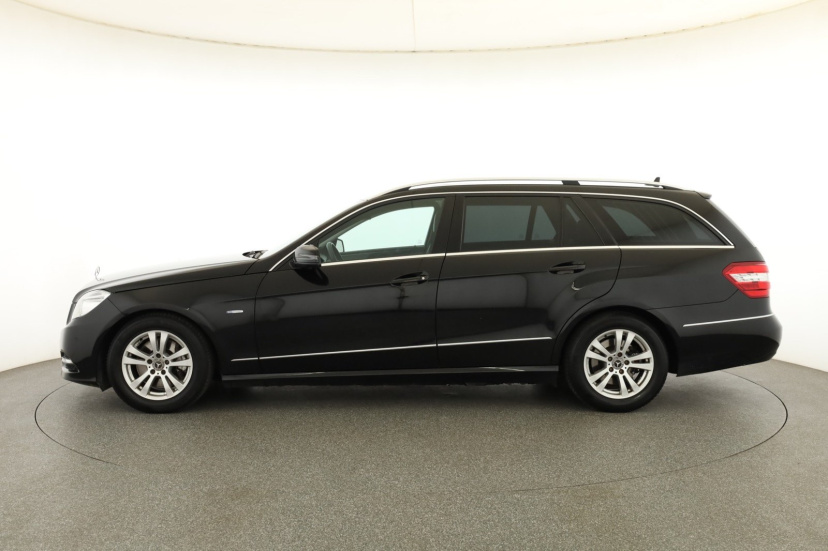 Mercedes-Benz E, 2011