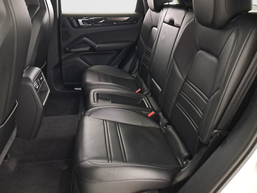 Porsche Cayenne, 2023